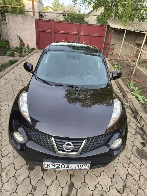 В продаже nissan juke 2012 год, 1.6 бензин. пробег 212 тыс. км. автомобиль не крашен, без дтп. стекла все родные. владею более трёх лет. обслужен, ничего делать не нужно, двигатель работает тихо, без лишнего шума, коррозии кузова нет. вариатор полностью в исправном состоянии, обслужен, на гарантии ещё. комплектация: климат-контроль, круиз-контроль, подогрев сидений, стекол, зеркал. управление мультимедиа на руле, мультимедийный экран, камера заднего вида и многое другое для комфортной езды. без вложений!!!! цена: 1 млн. руб. осмотр первомайск, стаханов. тел: +7(959)1693201 (telegram, max) 📞 звоните: +7(959)1693201 - фотография - 9