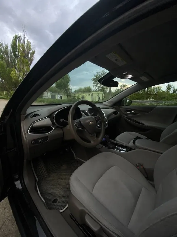 🛞К продаже – chevrolet malibu🛞 1.5 turbo, акпп 🚘 пробег: 149 000 км. 🔥 покупалась при пробеге 91 000 км. 💥 год выпуска: конец 2016 года, модельный ряд 2017 года. ⚡️ -владельцев по птс: 2. -мультируль. -электро-зеркала. -датчик света. -картплей. -круиз контроль. -хороший свет. -старт стоп. -без ключевой доступ. -камера заднего вида. -новая летняя резина. -полностью обслужена, обслуживалась всегда вовремя, на машину не жалели. Состояние отличное, сел и поехал. ❗️машина личная, не перепродажа❗️ (владею с сентября 2024 года. ) цена - 1.400.000🍋 тел: +79493009469
📞 Звоните: +7(949)3009469 - фотография - 4
