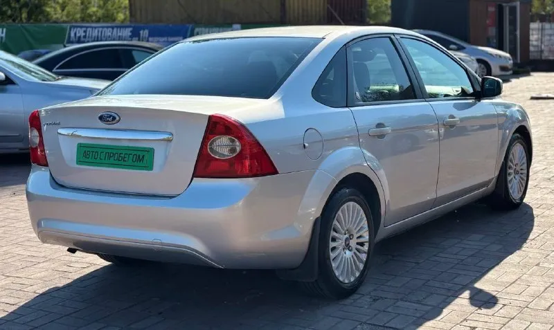 Ford focus двигатель:2.0 ⛽️вид топлива:бензин ⚙️кпп:механика кузов:седан пробег: 154.000 км 📅год выпуска: 2008 💰цена: 670.000 руб •усилитель руля. •эл стеклоподъёмники •мультимедиа •климат контроль 🚘автосалон автото4ка продажа возможна : ✅наличный расчет ✅безналичный ✅кредит по 2 документам 🔄обмен на ваш авто звонки по номеру ☎️+ - фотография - 2