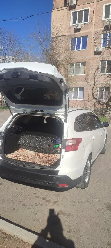 Ford focus 3 продам ford фокус 3 2014 года, в хорошем состоянии, без ржавчины, вмятин, царапин. двигатель 1.6, атмосферник с механической коробкой передач. на хорошем, уверенном ходу. для данного автомобиля, полная комплектация. реальному покупателю, хороший торг, у капота. работает все. документы от первого лица. картотека зеленая - без штрафов. цена 670 000 р. , донецк, калининский район. по интересующим вопросам моб. +7940-457-58-64 📞 звоните: +7(940)4575864 - фотография - 6