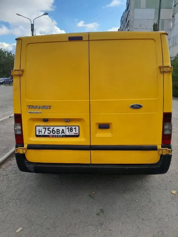 Продам ford транзит ( ford transit) 2013 г. в. двигатель: 2.2л дизель, 100 л. с. пробег: 248 000 км (на одометре), новый мотор — прошел больше 5 т. км местонахождение: г. луганск, южные квартала особенности и состояние: • новый двигатель • электростеклоподъемники, подогрев лобового стекла, электропривод зеркал • не дымит, не троит, обслужены турбина и форсунки • ходовая часть в отличном состоянии • кондиционер работает отлично • полностью обновленная и не гнилая кузовщина • сел - поехал юридически чистый цена 1.55млн рублей + торг у капота. обмен не интересует. подробности по телефону +79591109931 (тг, мах) 📞 звоните: +7(959)1109931 - фотография - 1