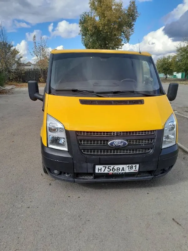 Продам ford транзит ( ford transit) 2013 г. в. двигатель: 2.2л дизель, 100 л. с. пробег: 248 000 км (на одометре), новый мотор — прошел больше 5 т. км местонахождение: г. луганск, южные квартала особенности и состояние: • новый двигатель • электростеклоподъемники, подогрев лобового стекла, электропривод зеркал • не дымит, не троит, обслужены турбина и форсунки • ходовая часть в отличном состоянии • кондиционер работает отлично • полностью обновленная и не гнилая кузовщина • сел - поехал юридически чистый цена 1.55млн рублей + торг у капота. обмен не интересует. подробности по телефону +79591109931 (тг, мах) 📞 звоните: +7(959)1109931 - фотография - 2