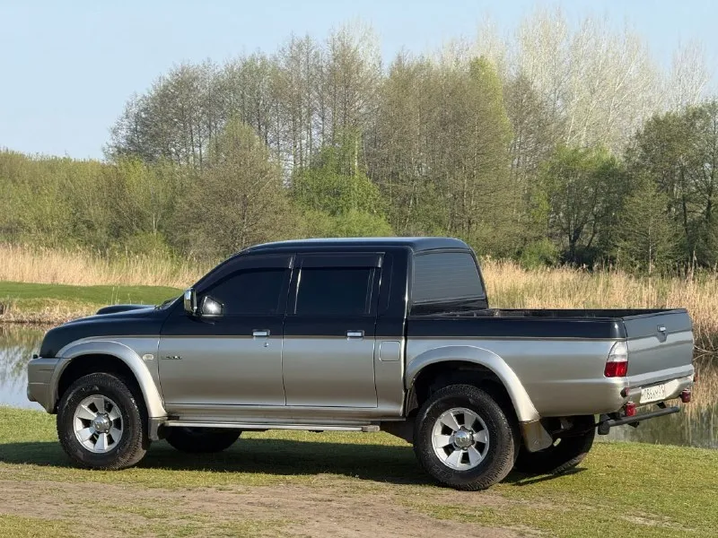 В продаже mitsubishi l200, 2005 г. В, 2.5 л, мкпп. Вечный японский танк, сборка тайланд, никаких «common rail» мозгов и т. П, тнвд механический, перебирает любым топливом / спиртом / нефтью. Рамник на рессорах и с неразрезными мостами, пройдёт везде и ещё танковую дивизию дотянет. Полный привод с режимом 2h / 4h / 4hlc / 4llc. Автотека зелёная, 15 лет в семье, птс - оригинал.

Кузов как на фото, никаких вложений, снимались накладки, переваривались пороги и крылья, всё обработано и покрашено на долгие годы вперёд. Номер на раме читаем, рама в оригинале, живее всех живых, любой ваш подъемник приветствую. Подкапотное пространство - сухое, двс работает идеально, запуск моментальный. Мкпп - вечная. Стоят два акб и два отопителя салона и т. Д и т. П.

Техосмотр пройден, авто готово к оформлению. Цена - 850,000 рублей. Рассрочки и обмена нет. Территориально находится в г макеевка (центр) контакты : +7(949)003-33-27, +7(979)028-27-27
Мессенд
📞 🇷🇺 Звоните: +79490033327 - фотография - 3