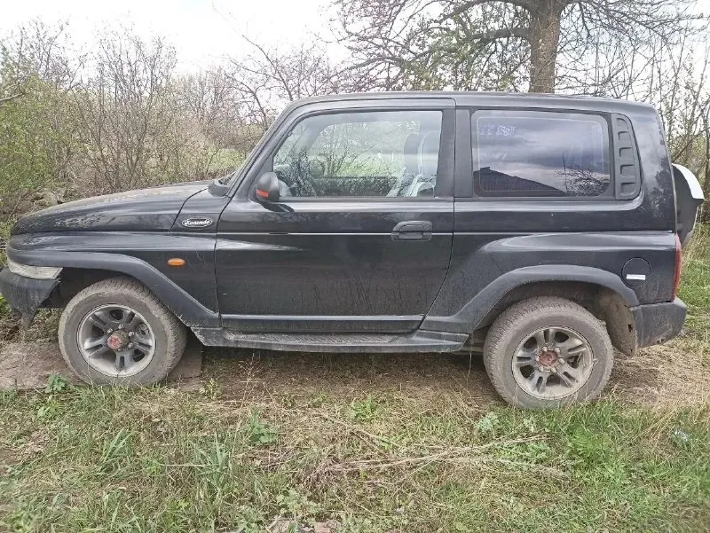 Продам, ссан йонг корандо 2002 года, цена 550т рублей описание на фото, +79496332674 повсем вопросам звоните - фотография - 3