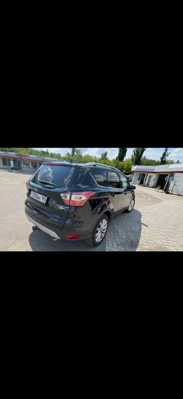 🚗 продаем семейный автомобиль ford escape(kuga) 2018г. 2.0 акпп (245л) 4wd первые и единственные владельцы по рф, машина в достойном состояние и не требует вложений, обслуживаю всегда вовремя. двигатель очень приятный, на мой взгляд лучший в линейке, едет более чем как для паркетника, динамика и управление восхищает. по кузову без намека на рыжики. салон не затертый. полная комплектация, есть все для комфортной езды :климат, круиз контроль, параллельная парковка, помощь парковки, память сидений, подогрев рулят сидений, дистанционный запуск, carplay, хорошая акустика, люк и панорамная крыша, большой багажник(задние сидения ложатся вровень, можно двоем за ночевать ), датчик открывания багажника ногой, датчик дождя и света и многое другое. если что то забыл, спрашивайте ! цена: 1980000 ₽ 📲 tg: анна 📞 🇷🇺 звоните: +79493411741 авторынок днр донецк - фотография - 2
