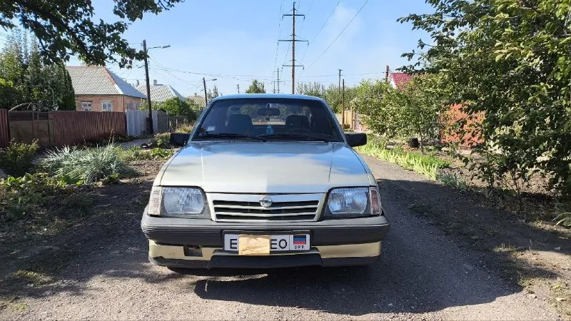 Продам opel аскона 1987 г двигатель 1,6 машина в хорошем рабочем состоянии хозяйская с документами порядок 150 т. р +79494839525 📞 звоните: +7(949)4839525 - фотография - 1