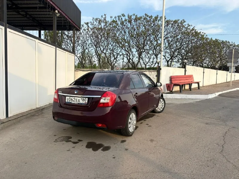 Продам geely gs6, 2014г. в родного пробега 150тыс, в отличном техническом состоянии, мотор работает ровно, коробку не выбивает, все передачи включаются без хрустов, по комплектации, птф, 4эсп подогрев передних сидений, кондиционер, проведенные работы по машине( замена элементов подвески стойки, отбойники, подшипники, гранаты( внут. наруж) замена масел в коробке и двигателе, замена ремня грм на пробеге 123.573 судя по надписи на крышке грм, замена генератора и вспомогательных ремней) есть небольшой момент по кузову на задней арке( китаец что еще сказать) есть комплект летней резины, машина зиму стояла в гараже (без отопления) за машину хочу 345 тыс. рублей обоснованный торг у капота, на смотрины не езжу, по телефону торги не веду, есть интерес приезжайте смотрите любые проверки за ваши деньги 🫰 писать в личку либо по номеру +79490434008 миранда г. снежное днр 📞 звоните: +7(949)0434008 - фотография - 3