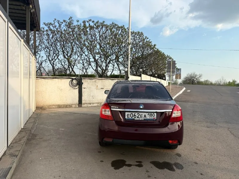 Продам geely gs6, 2014г. в родного пробега 150тыс, в отличном техническом состоянии, мотор работает ровно, коробку не выбивает, все передачи включаются без хрустов, по комплектации, птф, 4эсп подогрев передних сидений, кондиционер, проведенные работы по машине( замена элементов подвески стойки, отбойники, подшипники, гранаты( внут. наруж) замена масел в коробке и двигателе, замена ремня грм на пробеге 123.573 судя по надписи на крышке грм, замена генератора и вспомогательных ремней) есть небольшой момент по кузову на задней арке( китаец что еще сказать) есть комплект летней резины, машина зиму стояла в гараже (без отопления) за машину хочу 345 тыс. рублей обоснованный торг у капота, на смотрины не езжу, по телефону торги не веду, есть интерес приезжайте смотрите любые проверки за ваши деньги 🫰 писать в личку либо по номеру +79490434008 миранда г. снежное днр 📞 звоните: +7(949)0434008 - фотография - 4