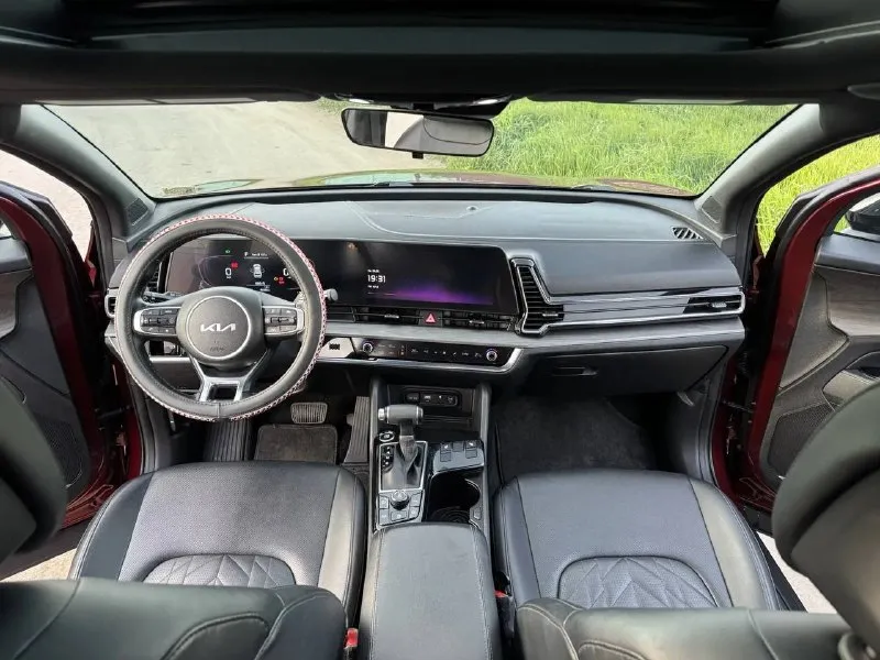 Срочно продам kia sportage
Год выпуска: 2022
Пробег: 40 000 км
Модификация: 2,5 (189 л. С. )
Тип двигателя: бензин
Коробка передач: автомат
Привод: полный
Комплектация: x-line
Цвет: красный
Один владелец.
Брал с пробегом 34 500км

-Удержание в полосе
-Круиз-контроль
-Климат-контроль
-Камера заднего вида
-Старт-стоп
-Подогрев сидений
-Электропривод сидений
-Эл-стеклоподъёмники (передние и задние)
-Эл-регулировка зеркал
-Панорама
-Русифицирована
-Полностью обслужена, поменяны все расходники, установлены хорошие тормоза (брали машину и обслуживали для себя)
В связи с определенными обстоятельствами авто продается в кротчайшие сроки!

В продаже kia sportage в идеальном техническом и внешнем состоянии.
Состояние нового авто. Переоформление после 1 ноября.
Авто в г. Макеевка, днр.

Цена: 3 100 000 рублей

Контакты:
+7 949 398 58 38
Иван - фотография - 9