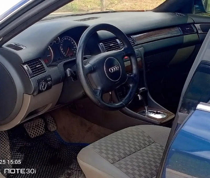 Audi a6 c5 рестайлинг год выпуска 2003 автомобиль в хорошем состоянии 1.8т работает ровно не дымит! коробка переключается без пенков рывков и т. д хорошая комплектация раздельный климат контроль подогрев сидений полный электро пакет с документами полный порядок переоформление без проблем цена 515.000₽ торг реальному покупателю также рассмотрю варианты обмена +79490843898 📞 звоните: +7(949) - фотография - 6