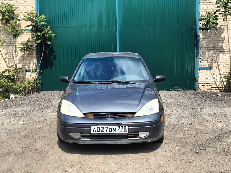 В продаже ford focus 2001 г. в., на полном ходу. двс: бензин, 2л масло не ест. мкпп. круиз контроль, кондиционер (не заправлен) летняя / зимняя резина. ключ один, сигнализация с цз. срочная продажа, торга нет! цена: 255.000 руб. донецк! собственник: +79110173191 - фотография - 1