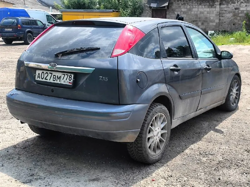 В продаже ford focus 2001 г. в., на полном ходу. двс: бензин, 2л масло не ест. мкпп. круиз контроль, кондиционер (не заправлен) летняя / зимняя резина. ключ один, сигнализация с цз. срочная продажа, торга нет! цена: 255.000 руб. донецк! собственник: +79110173191 - фотография - 4