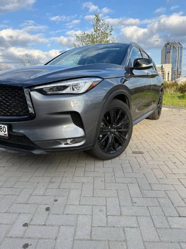 🚘 марка и модель: infiniti qx50 v объем: 2.0 (249л. с), бензин 📏 пробег: 99000 📆 год: 2021 📝 кпп: ⚙️ описание: комплектация —панорамная крыша, чёрный потолок, подогрев сидений, подсветка порогов, датчик света, дождя, подушки безопасности — стоит на новой летней резине (диски r20), комплект зимней резины (на фото) — в идеальном состоянии, полная комплектация, 2ключа. vin 3pcaj5ba7mf125959 донецк +79493339847 💰 цена: 3 300🍋 🌍 город: 📞 телефон: +79493339847 - фотография - 5