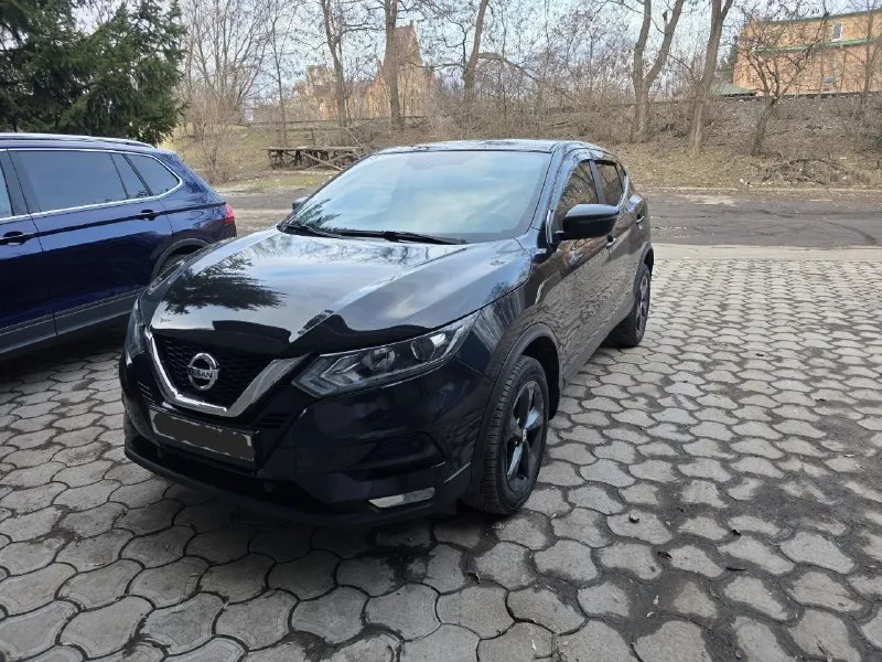 Продам!!! Ниссан кашкай
Автомобиль выпуска конца 2019года, первая продажа в 2020г.
Крыша и капот красились из-за наличия сколов, чтобы избежать коррозии. Никаких ударов и повреждений этих деталей не было!
Установлен планшет взамен штатной магнитолы.
Полный подогрев лобового стекла, руля, передних сидений и заднего дивана.
Сигнализация с автозапуском.
Камера заднего вида.
Парктроники - передние, задние.
Новое освещение.
Защита двигателя из карбона.
Лобовое стекло и передние опускные заклеяны атермальной плёнкой.
Цена 1800000р
Донецк, киевский район
+79493307061 - фотография - 3