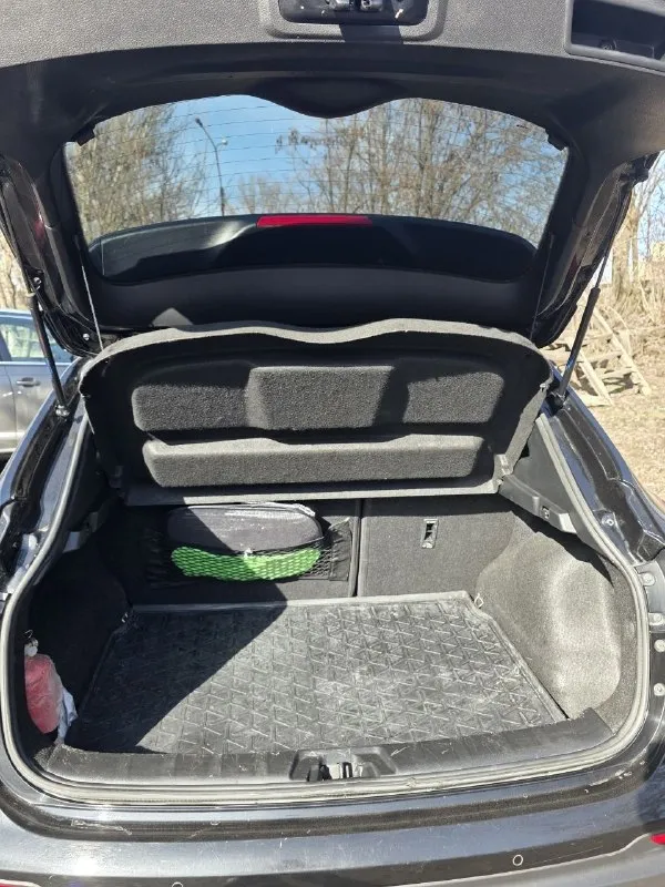 Продам!!! Ниссан кашкай
Автомобиль выпуска конца 2019года, первая продажа в 2020г.
Крыша и капот красились из-за наличия сколов, чтобы избежать коррозии. Никаких ударов и повреждений этих деталей не было!
Установлен планшет взамен штатной магнитолы.
Полный подогрев лобового стекла, руля, передних сидений и заднего дивана.
Сигнализация с автозапуском.
Камера заднего вида.
Парктроники - передние, задние.
Новое освещение.
Защита двигателя из карбона.
Лобовое стекло и передние опускные заклеяны атермальной плёнкой.
Цена 1800000р
Донецк, киевский район
+79493307061 - фотография - 7