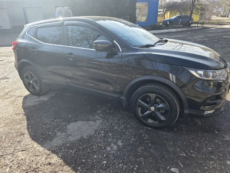 Продам!!! Ниссан кашкай
Автомобиль выпуска конца 2019года, первая продажа в 2020г.
Крыша и капот красились из-за наличия сколов, чтобы избежать коррозии. Никаких ударов и повреждений этих деталей не было!
Установлен планшет взамен штатной магнитолы.
Полный подогрев лобового стекла, руля, передних сидений и заднего дивана.
Сигнализация с автозапуском.
Камера заднего вида.
Парктроники - передние, задние.
Новое освещение.
Защита двигателя из карбона.
Лобовое стекло и передние опускные заклеяны атермальной плёнкой.
Цена 1800000р
Донецк, киевский район
+79493307061 - фотография - 8
