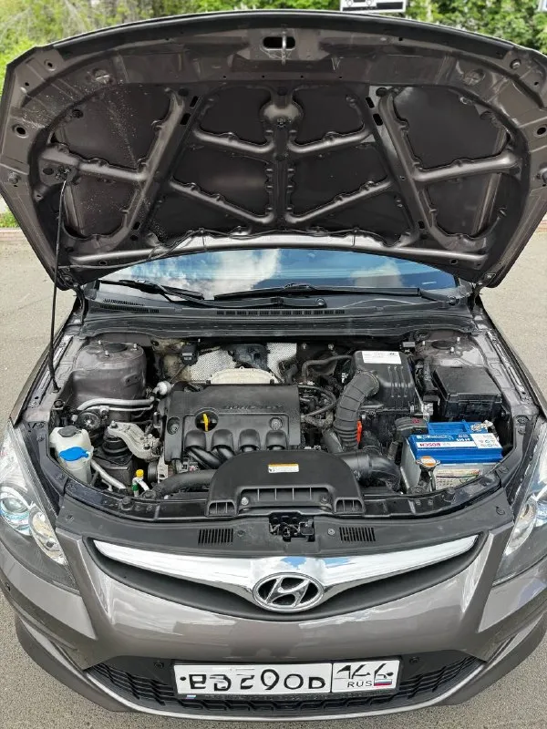 Hyundai i 30 1.6 акпп 2011 г. в. авто в идеальном состоянии с родным пробегом подтвержденным автотекой, надежным мотором и классическим автоматом!!! салон как у нового авто!!! в хорошей комплектации!!! -полный элетктропакект -кондиционер -мультимедиа 6 динамиков aux/bt -серво/мультируль -обогрев передних сидений -сигнализация -парктроники -видеорегистратор -камера заднего вида по авто сделано большое то замена всех масел и фильтров коробки и двигателя!! перебрана абсолютно вся ходовая часть, включая амортизаторы (sachs) пружины, рулевые тяги, шаровые, опоры/подшипники, короче всё до каждого болтика!!!!новый акб установлены красивые легкосплавные диски r17 с новой летней резиной!! пробег 183 тыс. км стоимость 785 тыс. руб. звоните +79495082418(мах) тг вотсап +79493811593 - фотография - 10