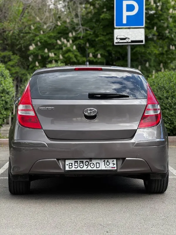Hyundai i 30 1.6 акпп 2011 г. в. авто в идеальном состоянии с родным пробегом подтвержденным автотекой, надежным мотором и классическим автоматом!!! салон как у нового авто!!! в хорошей комплектации!!! -полный элетктропакект -кондиционер -мультимедиа 6 динамиков aux/bt -серво/мультируль -обогрев передних сидений -сигнализация -парктроники -видеорегистратор -камера заднего вида по авто сделано большое то замена всех масел и фильтров коробки и двигателя!! перебрана абсолютно вся ходовая часть, включая амортизаторы (sachs) пружины, рулевые тяги, шаровые, опоры/подшипники, короче всё до каждого болтика!!!!новый акб установлены красивые легкосплавные диски r17 с новой летней резиной!! пробег 183 тыс. км стоимость 785 тыс. руб. звоните +79495082418(мах) тг вотсап +79493811593 - фотография - 5