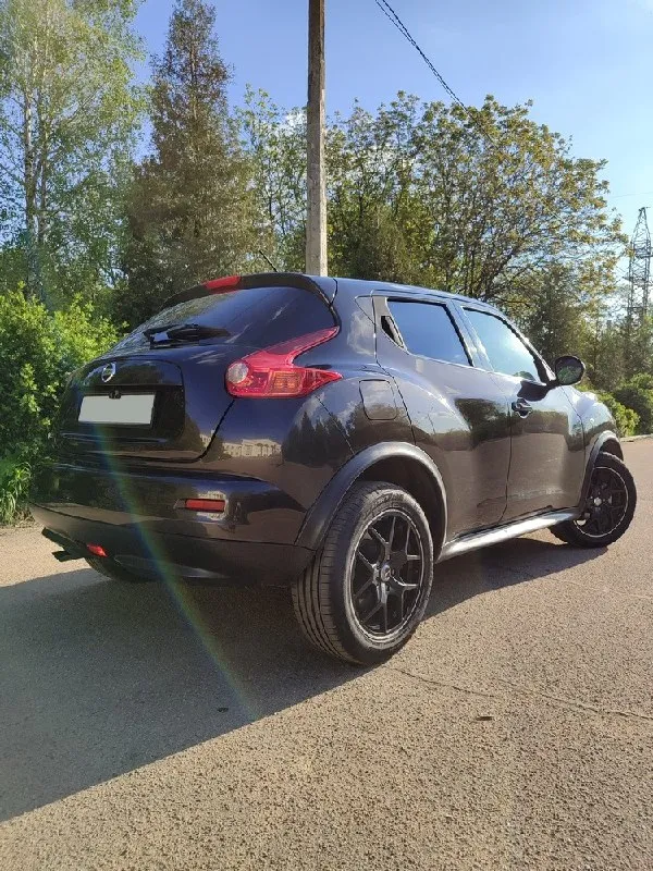 Продам nissan juke в отличном состоянии. Автомобиль в эксплуатации с 2013 года, оригинальный пробег 174000км. Двигатель 1.6л + автомат (cvt), климат-контроль, круиз-контроль, сигнализация с автозапуском, android-мaгнитoлa, камера заднего вида, полный электропакет, пoдoгpeв cидeний, бортовой компьютер с выбором режима езды и т. Д. Кузов весь в родной краске, красивый коричневый цвет. Салон приятный, ухоженный. Технически в отличном состоянии, есть история обслуживания, стоят новые шины, пройден техосмотр. Цена 1075000р, торг. +79496207815
📞 🇷🇺 Звоните: +79496207815 - фотография - 1