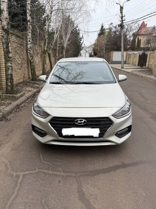 +79493330955 в продаже hyundai solaris 1.6 автомат 2019год идеальное состояние ✅ пробег 101тыс. км оригинальный ✅ каждое стекло родное, включая и лобовое ✅ заводской окрас ✅ без вложений ✅ южный регион ( эксплуатация по краснодарскому краю) ✅ кузов без сколов и царапин ✅ два ключа ✅ обслужен ✅ любые проверки на любом сто ✅ telegram - фотография - 1