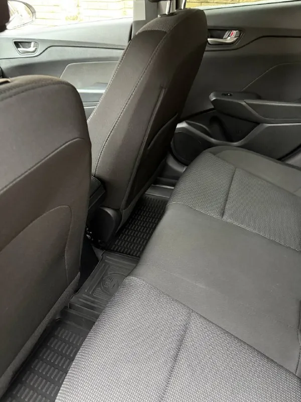 +79493330955 в продаже hyundai solaris 1.6 автомат 2019год идеальное состояние ✅ пробег 101тыс. км оригинальный ✅ каждое стекло родное, включая и лобовое ✅ заводской окрас ✅ без вложений ✅ южный регион ( эксплуатация по краснодарскому краю) ✅ кузов без сколов и царапин ✅ два ключа ✅ обслужен ✅ любые проверки на любом сто ✅ telegram - фотография - 3