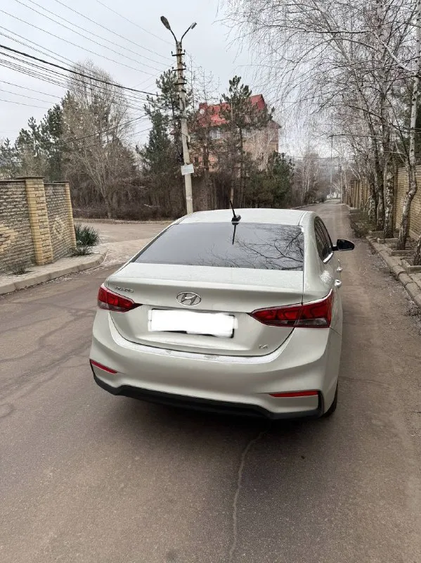 +79493330955 в продаже hyundai solaris 1.6 автомат 2019год идеальное состояние ✅ пробег 101тыс. км оригинальный ✅ каждое стекло родное, включая и лобовое ✅ заводской окрас ✅ без вложений ✅ южный регион ( эксплуатация по краснодарскому краю) ✅ кузов без сколов и царапин ✅ два ключа ✅ обслужен ✅ любые проверки на любом сто ✅ telegram - фотография - 6