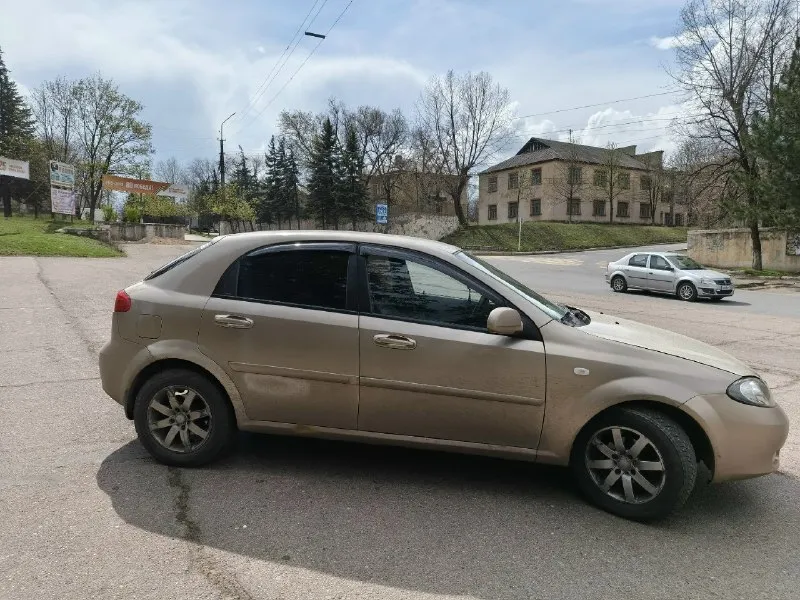 Автор: продам chevrolet лачетти года выпуска : 2007 коробка: автомат (коробка не пинается) машина в идеальном техническом состоянии, очень много чего заменено. Не гнилая. Есть нюансы по лкп (видно на фото). Я хозяйка. По комплекции: 4 стеклоподъёмника, мультируль, кондиционер, подушки безопасности, эл. Регулировка зеркал, подогрев заднего стекла цена:445т. Р. + небольшой торг город зугрэс все вопросы по телефону:+79493634282.. !!!наш телеграм канал [ бесплатное размещение за репост!!! Правила сообщества [ мы в мах [
📞 Звоните: +7(949)3634282 - фотография - 4