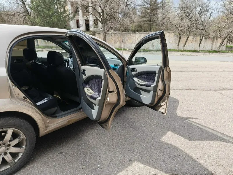 Автор: продам chevrolet лачетти года выпуска : 2007 коробка: автомат (коробка не пинается) машина в идеальном техническом состоянии, очень много чего заменено. Не гнилая. Есть нюансы по лкп (видно на фото). Я хозяйка. По комплекции: 4 стеклоподъёмника, мультируль, кондиционер, подушки безопасности, эл. Регулировка зеркал, подогрев заднего стекла цена:445т. Р. + небольшой торг город зугрэс все вопросы по телефону:+79493634282.. !!!наш телеграм канал [ бесплатное размещение за репост!!! Правила сообщества [ мы в мах [
📞 Звоните: +7(949)3634282 - фотография - 5