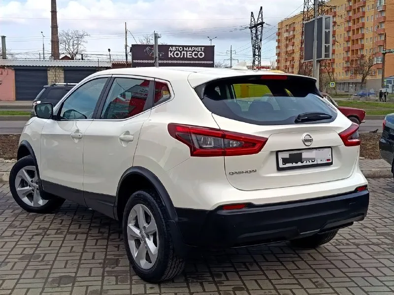 Nissan qashqai 2019
-Двигатель 2.0
-Кпп автомат
-Пробег 133000
-Цена 1.590000
-Мариуполь, +79494676510

Автомобиль в отличном состоянии, с родным пробегом без дтп, кузов без дефектов, по технической части вопросов нет полностью обслужен и готов к дальнейшей эксплуатации.
Красивый перламутровый цвет, комплектация: подогрев сидений руля зеркал, датчик света и дождя, диодная оптика, ,сенсорная мультимедиа с bluetooth usb aux, камера заднего вида, парктроник задний и передний, круиз-контроль, климат-контроль двухзонный, литые диски, электр. Ручник и т. Д
Осмотр в любое время, очень ухоженный автомобиль, любая диагностика, звоните! - фотография - 4