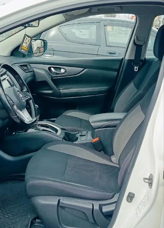 Nissan qashqai 2019
-Двигатель 2.0
-Кпп автомат
-Пробег 133000
-Цена 1.590000
-Мариуполь, +79494676510

Автомобиль в отличном состоянии, с родным пробегом без дтп, кузов без дефектов, по технической части вопросов нет полностью обслужен и готов к дальнейшей эксплуатации.
Красивый перламутровый цвет, комплектация: подогрев сидений руля зеркал, датчик света и дождя, диодная оптика, ,сенсорная мультимедиа с bluetooth usb aux, камера заднего вида, парктроник задний и передний, круиз-контроль, климат-контроль двухзонный, литые диски, электр. Ручник и т. Д
Осмотр в любое время, очень ухоженный автомобиль, любая диагностика, звоните! - фотография - 5