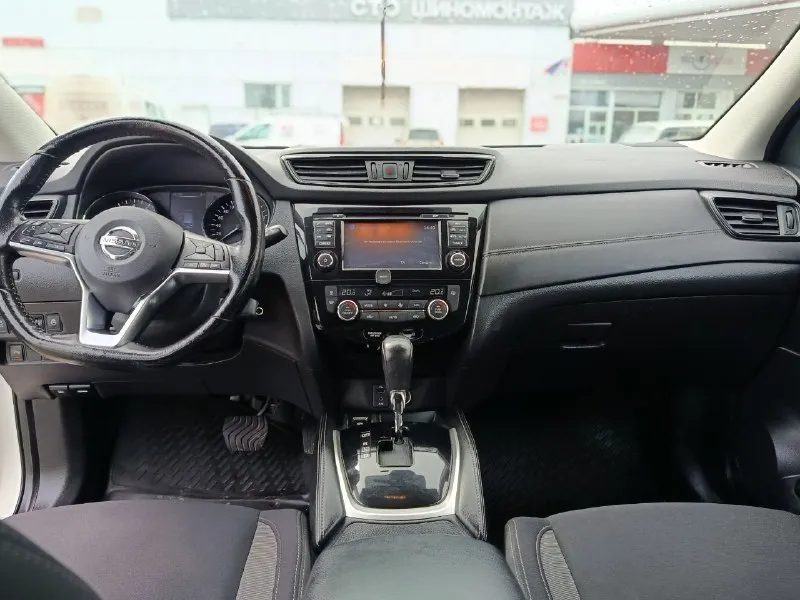 Nissan qashqai 2019
-Двигатель 2.0
-Кпп автомат
-Пробег 133000
-Цена 1.590000
-Мариуполь, +79494676510

Автомобиль в отличном состоянии, с родным пробегом без дтп, кузов без дефектов, по технической части вопросов нет полностью обслужен и готов к дальнейшей эксплуатации.
Красивый перламутровый цвет, комплектация: подогрев сидений руля зеркал, датчик света и дождя, диодная оптика, ,сенсорная мультимедиа с bluetooth usb aux, камера заднего вида, парктроник задний и передний, круиз-контроль, климат-контроль двухзонный, литые диски, электр. Ручник и т. Д
Осмотр в любое время, очень ухоженный автомобиль, любая диагностика, звоните! - фотография - 7