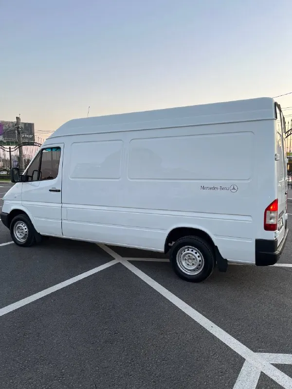 Mercedes sprinter 2014 год 2.1 состояние идеальное новая резина зеленая автотека без дтп коробка ходовая в отличном состоянии не дымит не троит работает четко ходовая без лишних звуков коробка так же на отлично не хрустит не выбивает все скорости работают топливная так же в порядке подробнее расскажу по телефону пробег заводской 205.000 вложений не требует документально кристально чистая осмотр: донецк телефон: +79508581841 так же телеграмм/вотсап ▶️ смотреть больше фото ◀️ 📞 звоните: +7(950)8581841 - фотография - 8