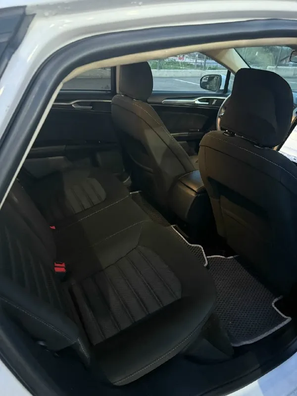 Автор: ford fusion рестайлинг 2017 год, двигатель 2.5, акпп, газ/бензин. пробег 133 900 тыс. км. автомобиль в хорошем состоянии, полностью обслужен, двигатель 2.5 атмосферный (самый надежный в данной модели, масло не расходует, работает ровно, запускается отлично в любую погоду, установлено хорошее газовое оборудование вписанное птс), коробка 6 ступенчатый простой и надежный гидротрансформатор (работает без нареканий), подвеска перебрана в декабре 2025, ничего не гремит и не стучит, дорогу держит хорошо, стоит магнитола 14” планшет с ютубом, с навигацией, камера заднего вида, передняя часть авто закатана качественной бронепленкой, все стекла включая лобое оригинал, все функции работают исправно, в подарок комплект зимней новой резины, с документами полный порядок, два комплекта ключей, я 3 собственник. более детальная информация по телефону +79493479067. стоимость 1 650 000.. . !!!наш телеграм канал [ бесплатное размещение за репост!!! правила сообщества [ мы в мах [ 📞 звоните: +7(949)3479067 - фотография - 7