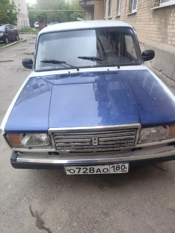 Продам автомобиль ваз 2107,2004 года выпуска живая машина на ходу есть незначительные косяки по лкп, двигатель и коробка передач в исправном состоянии дно не гнилое ходовая перебрана новый аккумулятор документы в порядке готовы к продаже находится в харцызске цена 150 тысяч рублей остальные вопросы по телефону+79493652853 📞 звоните: +7(949)3652853 - фотография - 3