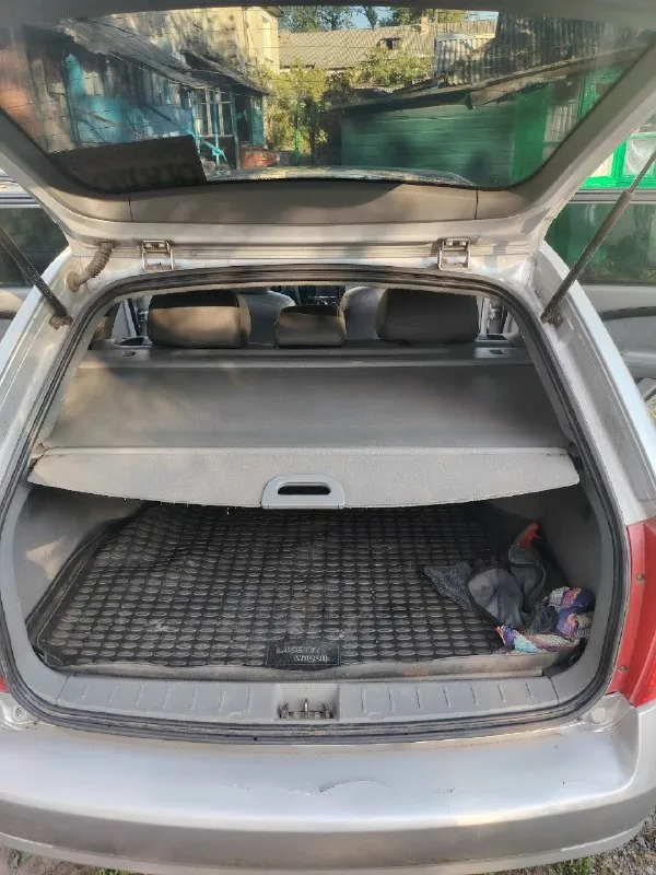 Продам chevrolet лачетти универсал 2006 г. Бензин. 1.6., пробег 290.за время владения заменил клапанную крышку на алюм. , радиатор печки, основной радиатор, задние суппорта. Осенью 2025 г. Заменил масло в коробке, шаровые, расширительный бачек, бачек гура и масло, термостат, заправил кондер. С машиной отдам новые стойки стабилизатора(передние), резинки заднего стабилизатора, усилитель заднего бампера, зиму на штампах. Хочу 450 тыс. +79493277882 снежное
📞 Звоните: +7(949)3277882 - фотография - 8