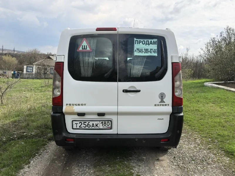 Продам автомобиль peugeot эксперт 2009 года выпуска. 2.0. 6ст мкпп. пробег 260 тыс. км. пассажир 8 мест. состояние хорошее, 1 собственник. цена: 1 млн. руб. , торг возможен. г. докучаевск : +7(949) 309-47-66. 📞 звоните: +7(949)3094766 - фотография - 5