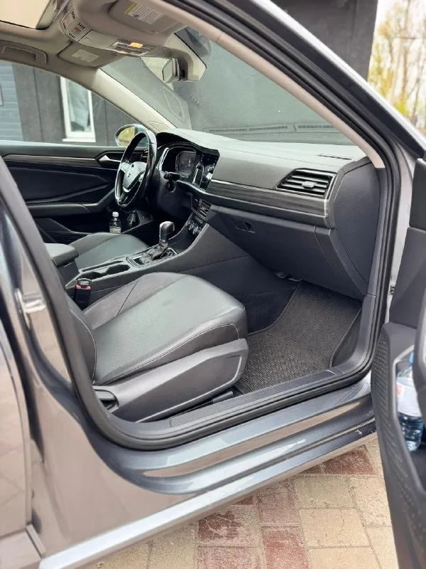 Продам volkswagen jetta sel 2019 года. мотор 1.4 turbo, коробка 8-ми ступенчатый автомат. богатая комплектация: климат контроль, панорама, электронная приборка, музыка beats, адаптивный круиз контроль, удержание в полосе. все стекла заводские, подушки не стреляли. 2 комплекта шин на дисках лето r18, зима на оригинальных r16 (оба комплекта новые). машина обслужена, вложений не требует. 3vwe57bu2km102283 город: макеевка пробег: 145.000 км цена: 1.850.000 руб. (возможна продажа в кредит) ☎️ +7 (949) 373-86-22 telegram ☎️ +7 (952) 412-23-63 📞 🇷🇺 звоните: +79493738622 - фотография - 8