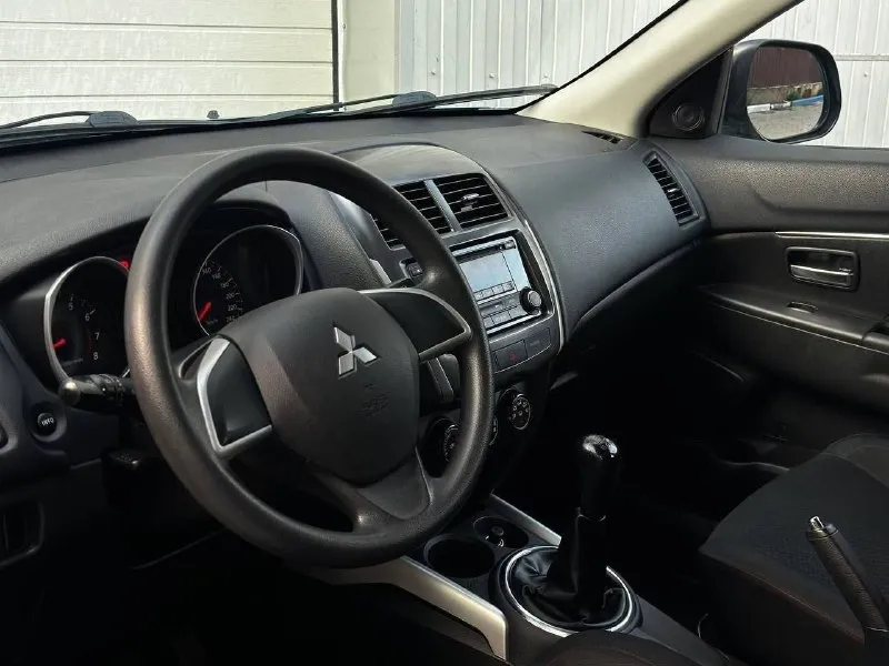 Продам mitsubishi asx рестайлинг
Год выпуска:2015
Объём двигателя:1.6.v16
Кпп механическая
Родной пробег:114.000 км
Один собственник, девушка.

Автомобиль в родном окрасе!
Состояние кузова идеальное
Рыжиков, корозии и прочих нюансов нет
Все технические обслуживание проводились исключительно у официального дилера, с соблюдением всех сроков. Авто в идеальном состоянии как технически, так и визуально.
Авто без вложений и нюансов !

Комплектация:
Бортовой компьютер,
Подогрев сидений,4 стеклоподъемника, кондиционер, электро зеркала, противотуманные фары, камера заднего вида, подогрев стекл, abs esp, aux bluetooth, полный комплект ключей и много чего прочего для комфортного вождения, очень комфортабельный кроссовер, с идеальным сочетанием механической коробкой передач и цепным двигателем 1.6 с большим ресурсом,
По документам любой вид оформления

Цена:1.020.000

Г. Донецк

Номер телефона:
+7949-126-88-71 - фотография - 9