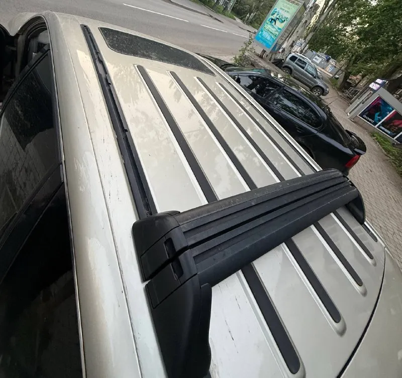 Срочно‼️ volkswagen touareg i двигатель (бензин) 3.2 год 2003 пробег 320 000 коробка автомат машина обслужена, мотор масло не ест без пневмы! салон - кожа. к машине относились аккуратно, обслуживание только хорошими расходниками юридически чистая, любые проверки. автомобиль в донецке. отличный внедорожник, сел и поехал. цена: 600 000 +79490196575 - фотография - 7