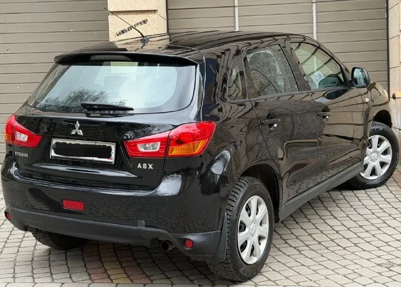 Продам mitsubishi asx рестайлинг, 2015 года выпуска, объём двигателя 1.6, коробка передач механика (самая надёжная связка в линейке!), пробег 157.000 родной!

Авто без дтп!, в родном окрасе✅, 2 хозяина за всё время эксплуатации, надёжный японский красовер, комфортабельный и вместительный

Автомобиль в идеальном состоянии, без каких либо нюансов, как внешне так и технически!, обслужен на данный момент весь от а до я, за машиной всегда ухаживали и обслуживали своевременно, имеется все сервисные книжки, два комплекта ключей, установлена сигнализация starline.

Комплектация: бортовой компьютер, кондиционер, датчик света и дождя, подогрев сидений, складывание зеркал, эл. Регулировка зеркал, подогрев стёкол, 4 слекподъемника, abs esp, мультимедиа с хорошим звуком, имеется все для комфортного вождения.

По документам любой вид оформления.

Цена 1.080.000
+79495644736
+79496935850 - фотография - 4