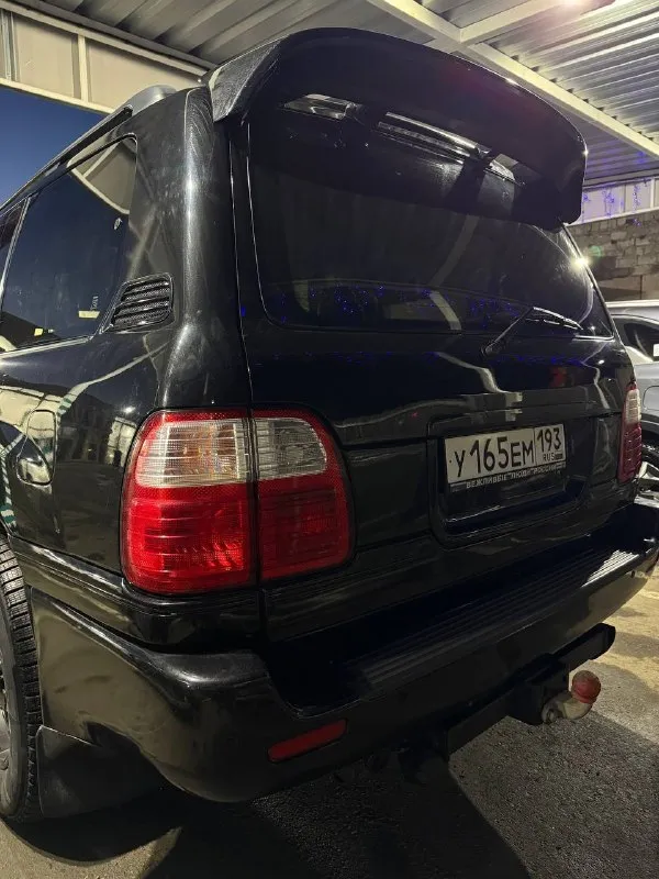 Продам lexus lx год: 1998 пробег: 300 000 автомобиль в достойном состоянии, свеже крашеный, технически полностью в исправном состоянии, за автомобиль не стыдно, установлен и вписан газ, новая зимняя резина, третий ряд сидений, рама кузов не гнилые обработаны, вин читается, салон в хорошем состоянии, подогревы работают, раздатка и блокировки работают исправно, мотор коробка без нареканий, вообщем и целом достойный аппарат как и на повседнев так и на поездки по полям. цена 1 500 000 торг присутствует +79496152097 - фотография - 4