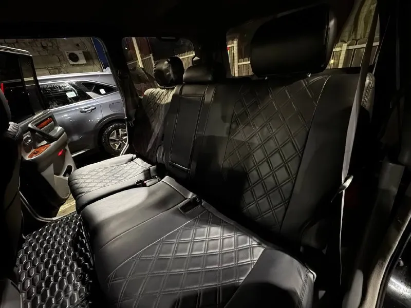 Продам lexus lx год: 1998 пробег: 300 000 автомобиль в достойном состоянии, свеже крашеный, технически полностью в исправном состоянии, за автомобиль не стыдно, установлен и вписан газ, новая зимняя резина, третий ряд сидений, рама кузов не гнилые обработаны, вин читается, салон в хорошем состоянии, подогревы работают, раздатка и блокировки работают исправно, мотор коробка без нареканий, вообщем и целом достойный аппарат как и на повседнев так и на поездки по полям. цена 1 500 000 торг присутствует +79496152097 - фотография - 9