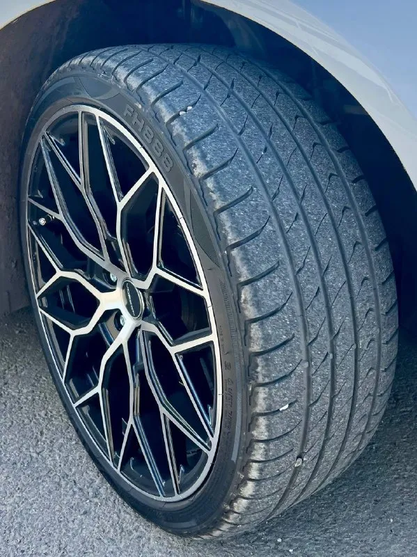 Продам audi a4 b8 машина в около идеальном состоянии. произведен капитальный ремонт двигателя, масло от замены до замены, катализатор на месте, прошивок не видела. по ходовой части все идеально. диски р19 новые на новой резине. магнитола андроид звук бомба, камера заднего вида, парктроники, датчики света/дождя, установлены новые линзы в фары, лэд лампы в туманках. по машине вложений никаких! машина личная, езжу каждый день. за последние пол года вложено больше 300к. гаражное хранение. за машину не стыдно. год 2013 пробег 162тыс. цена 1.530🍋 телефон ☎️ +7(949)3452060 📲 tg: петр 📞 звоните: +7(949)3452060 - фотография - 5