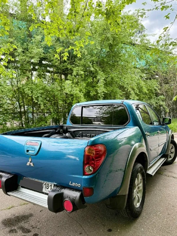 Продам mitsubishi l200, 2008 г. Я собственник, автомобиль на мне. 2.5 турбо-дизель, автомат. Пробег: 198 000 км. Рама целая, двигатель в отличном состоянии. Все масла и фильтры заменены. Неделю назад обслужена турбина. Заменены свечи накала (4 шт. ). Коробка работает без нареканий, не пинается. Кондиционер заправлен, охлаждает отлично. Установлена android магнитола. Вся электрика исправна. Кожаный салон, подогрев и обдув передних сидений. Вложений не требует — сел и поехал! Цена: 1 250 000 руб. , торг. Обмен. Осмотр г. Горловка +79591440470 +79495610975
📞 Звоните: +7(949)5610975 - фотография - 2
