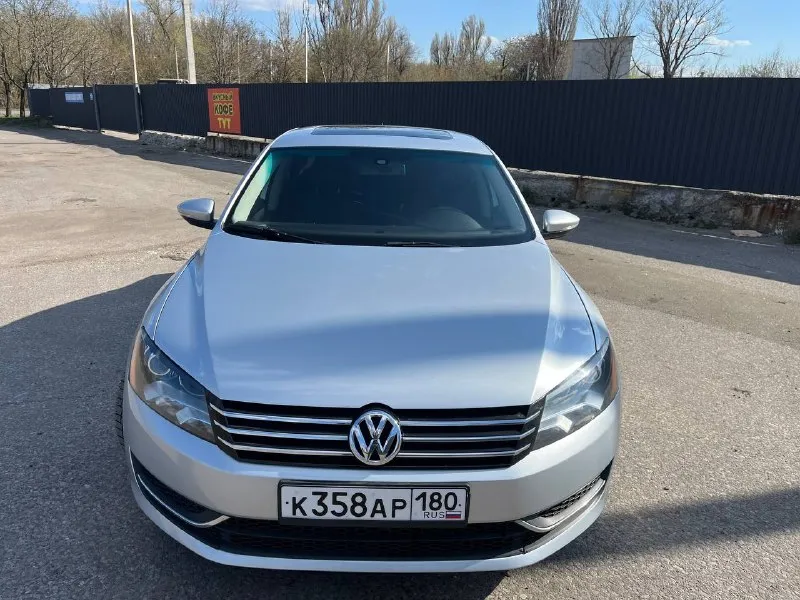 Продам volkswagen passat b7 nms 2012 года выпуска. обьем двигателя 2.5. 6ти ступенчатый автомат пробег 223 тыс км комплектация se. стоит хороший свет. салон чистый, не затертый вложений не требует цена 1,250 тыс рублей телефон +79493213091 📲 tg: александр 📞 звоните: +7(949)3213091 - фотография - 1