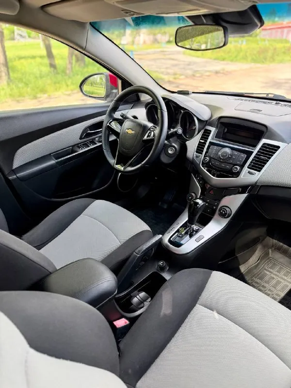 🇰🇵 Chevrolet cruze at
💰Цена: 780 000р
🏢Город: мариуполь
📅Год выпуска: 2011
🧾Пробег: 163 510 км.
⚙️Двигатель: 1.6 16v.
⛽Топливо: бензин
⚙️Кпп: автомат 6ст.
📞 Телефон:
+7-989-263-55-56
+7-949-551-91-52
+7-949-727-41-51
💾 Описание:
✅ Южная эксплуатация
✅ Оцинкованный кузов
✅ Красивый цвет
🚙 Двигатель f16d3 1.6 16v 109 л. С. Самый лучший в линейке, едет шикарно, в паре с классическим 6-ти ступенчатым акпп, ходовая без посторонних звуков, мягкая, отличная резина pirelli на оригинальных литых дисках r16.
❄️ Кондиционер, гур, abs, 2 airbag, кожаный мульти-руль, птф, электро-зеркала, штатная магнитола, подогрев сидений, центральный замок, 2 ключа.
➕Автомобиль с пройденным техническим осмотром и готов к переоформлению.
Улица шевченко 2️⃣6️⃣9️⃣ - фотография - 8