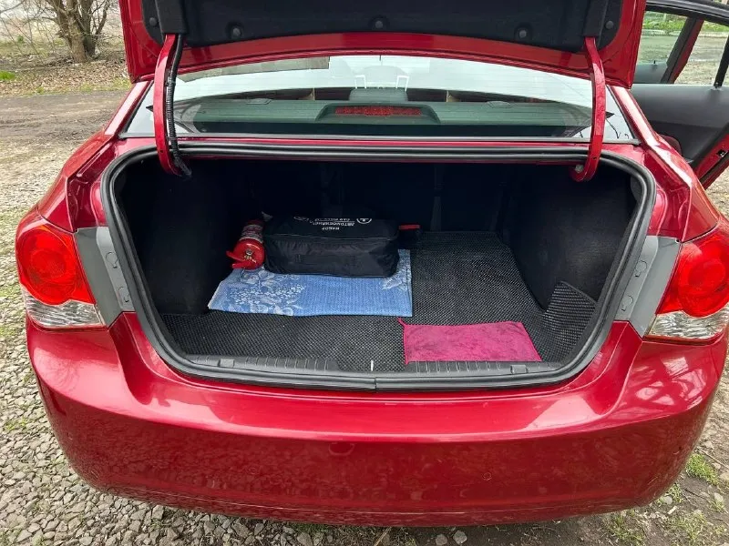 Chevrolet cruze 2010 год
1.4 Турбо (140л. С. ), 6 ступенчатый
На полном ходу. Работает абсолютно всё.
Документы чистые, полное переоформление.
Номера в подарок :)
Цена 750.000

+79493639149 Олег
📞 Звоните: +7(949)3639149 - фотография - 4