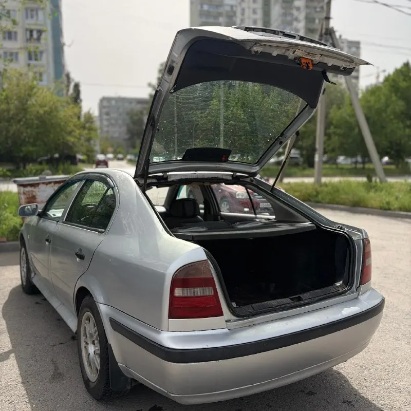 Продам / обмен skoda octavia a4 1999г 1.8 турбо с чугунным блоком / механика троссиковая динамика отличная, коробка переключает отлично пороги варить кузов желательно облить техника хорошая, новый стартер история машины хорошая с 2013 года в одних руках гур, кондиционер, 4 эсп, подогревы сидений из допов : сигнализация, андроид магнитола, выведен датчик генератора салон в хорошем состоянии вместительный багажник, так же складывается задний ряд отличный аналог автовазу за эти деньги 👍 автотека - https://autoteka. ru/report/web/uuid/a29ed99b-b011-446b-ae87-e07fd7b18fc1 моя цена 185.000₽ 🎁 89889804808 волгоград осмотр 📞 звоните: +7(988)9804808 - фотография - 5