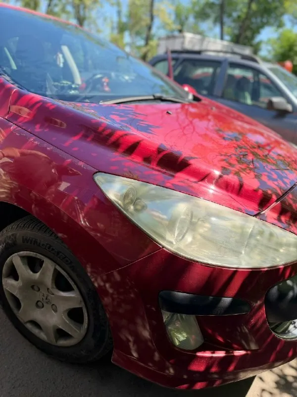 Автор: продажа peugeot 308♥️ пробег 190 тыс. машинка 2008 года выпуска, на автомате. все работает корректно, мотор и коробка без нареканий. есть вопросы по кузову. машина семейная, с продажей никто не торопится. все вопросы по телефону +7949-629-55-13 цена 500 тысяч. торг уместен!. . !!!наш телеграм канал [ бесплатное размещение за репост!!! правила сообщества [ мы в мах [ 📞 звоните: +7(949)6295513 - фотография - 2