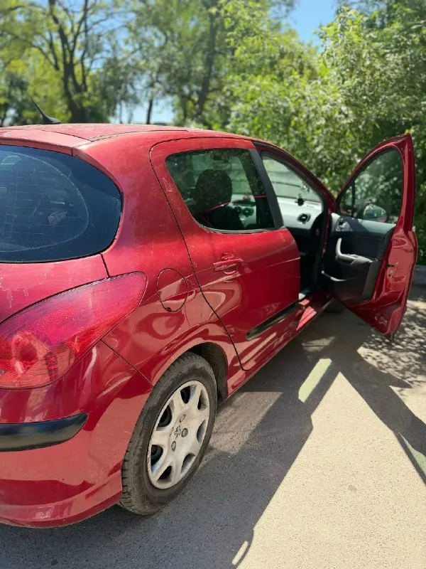 Автор: продажа peugeot 308♥️ пробег 190 тыс. машинка 2008 года выпуска, на автомате. все работает корректно, мотор и коробка без нареканий. есть вопросы по кузову. машина семейная, с продажей никто не торопится. все вопросы по телефону +7949-629-55-13 цена 500 тысяч. торг уместен!. . !!!наш телеграм канал [ бесплатное размещение за репост!!! правила сообщества [ мы в мах [ 📞 звоните: +7(949)6295513 - фотография - 6